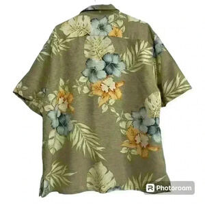 Caribbean Pure Silk 100% Silk‎ Floral Hawaiian Button Down Shirt. Men's Size XL